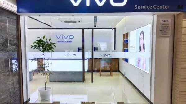 গ্রাহকের কাছে পৌঁছাতে অনলাইন ও অফলাইনে সেবা বাড়াচ্ছে ভিভো - Banglar Mati