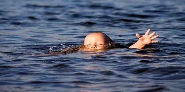 দোয়ারাবাজারে পৃথক স্থানে পানিতে ডুবে দুই শিশুর মৃত্যু - Banglar Mati