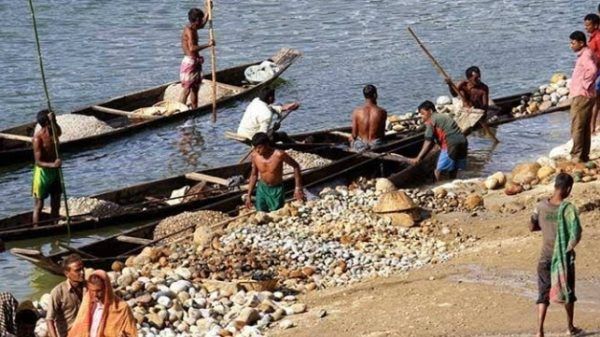 আদালতের সার্টিফাইড কপি আসলে খুলবে সিলেটের পাথর কোয়ারির দুয়ার! জেলা প্রশাসক - Banglar Mati