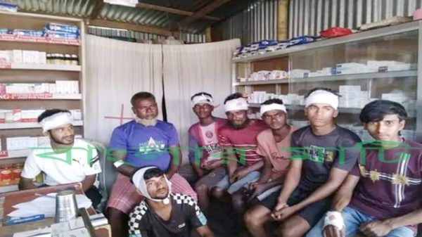 চাঁদা না দেয়াতে স্বপন গ্রুপের সন্ত্রাসী হামলায় শ্রমিকরা আহত - Banglar Mati