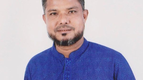 সাবেক চেয়ারম্যান আব্দুল জলিল তালুকদারের মৃত্যুতে কাউন্সিলর পদপ্রার্থী কামরুজ্জামান দিপুর শোক - Banglar Mati