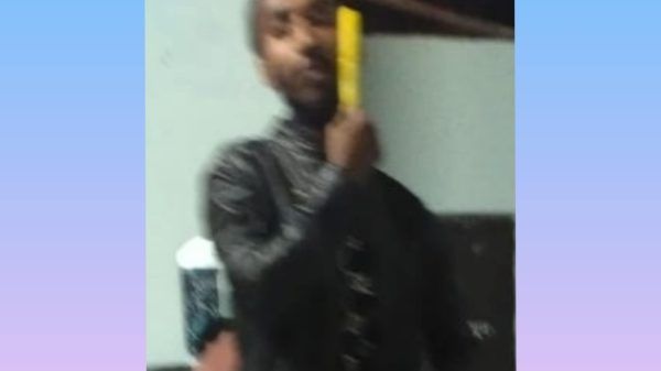 সিলেট ল' কলেজের সামন থেকে কার ছিনতাই মামলার আসামি গ্রেফতার - Banglar Mati