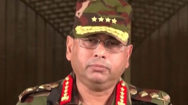 সামনে আরো কঠিন সময় পার করতে হবে: সেনা প্রধান - Banglar Mati