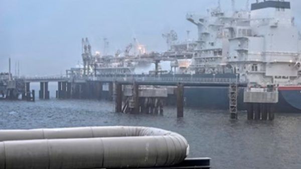 মার্কিন কোম্পানির সাথে বাংলাদেশের এল,এন,জি চুক্তি - Banglar Mati