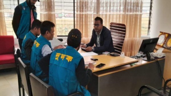 সিলেট তামাবিল শুল্ক বন্দরে দুদকের অভিযান : কোটি টাকার শুল্ক ফাঁকি - Banglar Mati