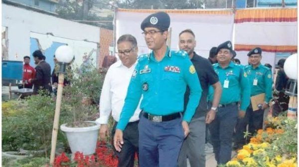 সিলেটে প্রবাসীর ২০ কোটি টাকার দখলকৃত ভূমি পুনরুদ্ধার করে দিলো পুলিশ - Banglar Mati