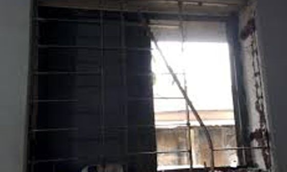 নগরীর কামালগড়ে তরুনীর আত্মহত্যা - Banglar Mati