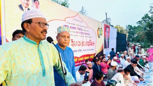 বেগম খালেদা জিয়ার সুস্থতা কামনায় সিলেট জেলা বিএনপির সাধারণ সম্পাদক এডভোকেট এমরান আহমদ চৌধুরীর দোয়া ও ইফতার মাহফিল - Banglar Mati