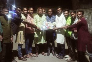 নেতাকর্মীদের ভালবাসায় নব গঠিত কতোয়ালী থানা সেচ্ছা সেবক দলের আহবায়ক  কামরুজ্জামান দিপু ও সদস্য সচিব আমজদ হোসেন - Banglar Mati