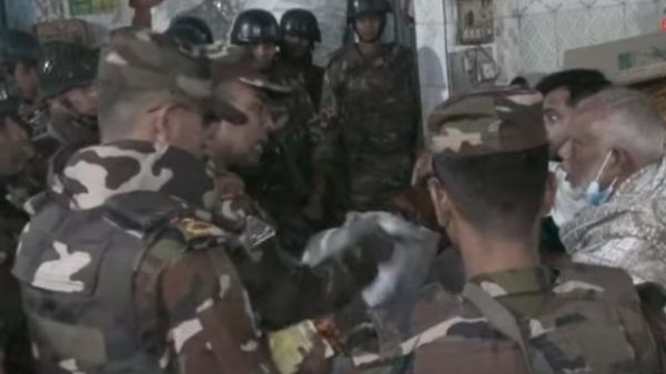 সিলেটে সেনাবাহিনীর নির্দেশে সয়াবিন তেল কোম্পানির মালিক গ্রেফতার - Banglar Mati