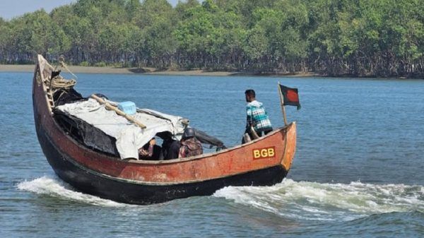 ৩ বাংলাদেশি জেলেকে ধরে নিয়ে গেছে আরাকান আর্মি - Banglar Mati