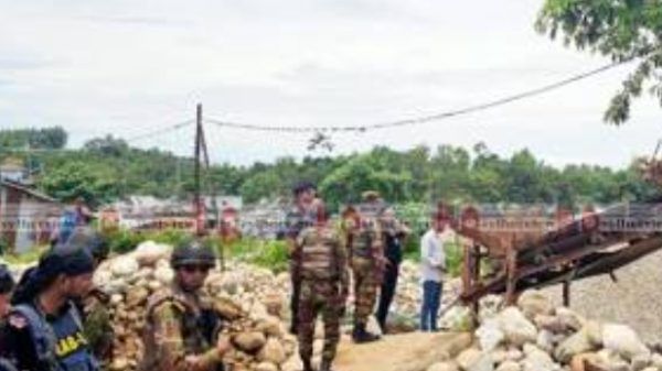 সিলেটে যৌথবাহিনীর অভিযান : বন্ধ হলো ৩০ ক্রাশার মেশিন - Banglar Mati