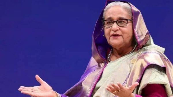 আদালত অবমাননা করায় শেখ হাসিনার ৬ মাসের কারাদণ্ড - Banglar Mati