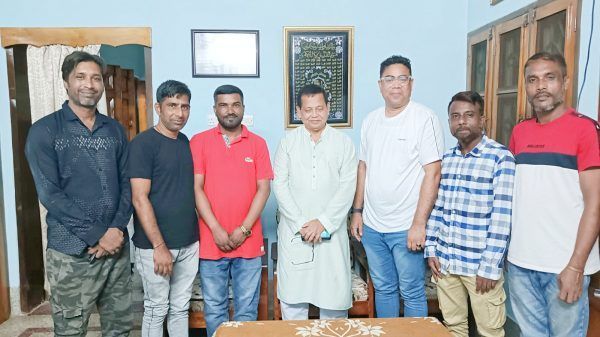 এমদাদ হোসেন চৌধুরীর সাথে নিউজার্সি বিএনপি নেতার সাক্ষাৎ  - Banglar Mati