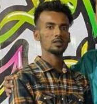 সিলেটে নিষিদ্ধ সংগঠন ছাত্রলীগ নেতাকে গণধোলাই : পুলিশে সোপর্দ - Banglar Mati